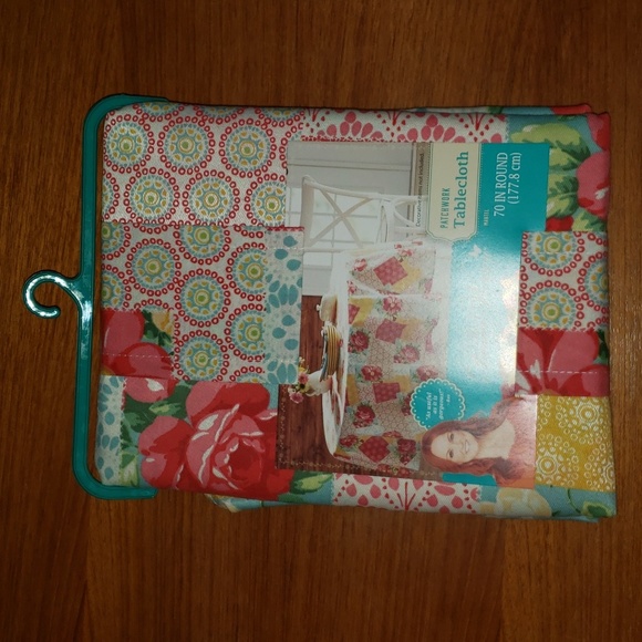 The Pioneer Woman Patchwork Tablecloth 70" - Picture 2 of 4
